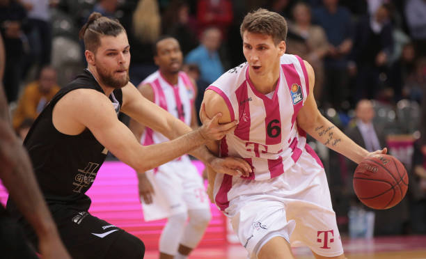 皮克进一步 皮克进一步